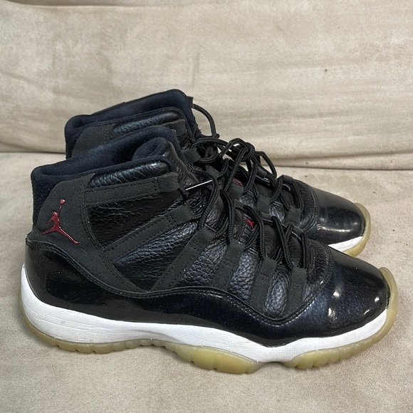 Jordan Other - Jordan 11 72-10 size 5.5y